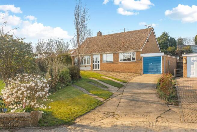 3 bed property, in Church Lane, £395,000
