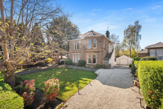 3 bed property, in 18A Langside Drive, £375,000