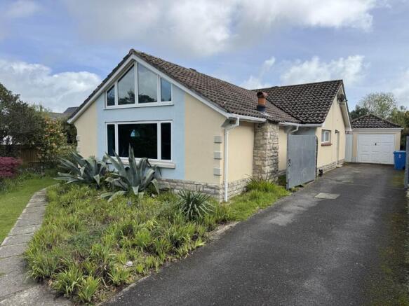 3 bed property, in Lagado Close, £950,000