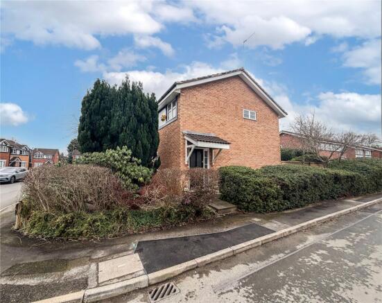 3 bed property, in Francis Road, £300,000