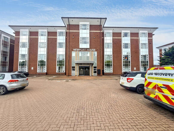 1 bed property, in Thornaby Place, £40,000