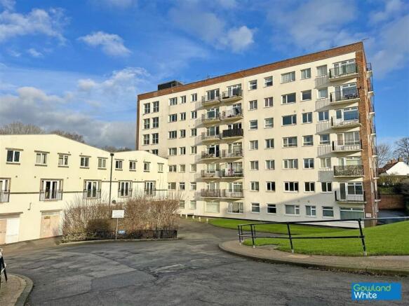 3 bed property, in Anstey House, £40,000