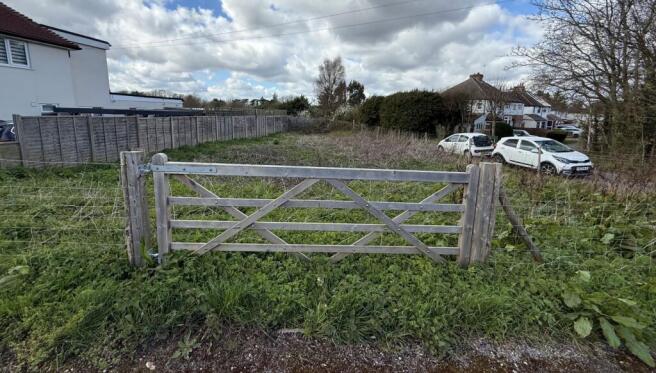 Land, in Land Adjacent To 1 Leaves Green, £85,000
