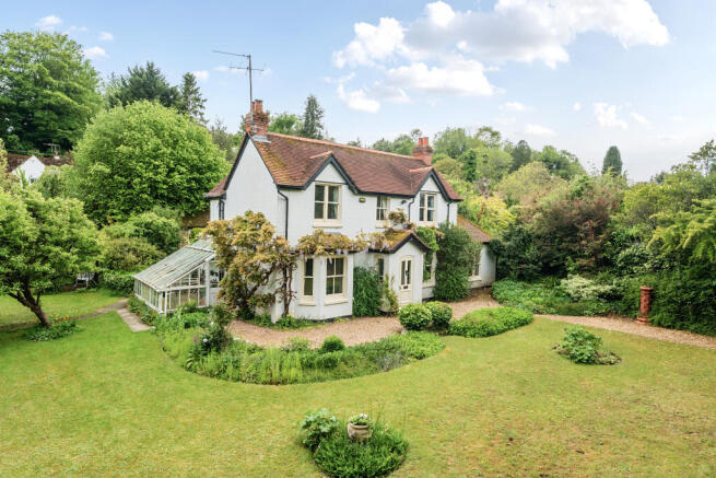 3 bed property, in Dean Lane, £1,395,000