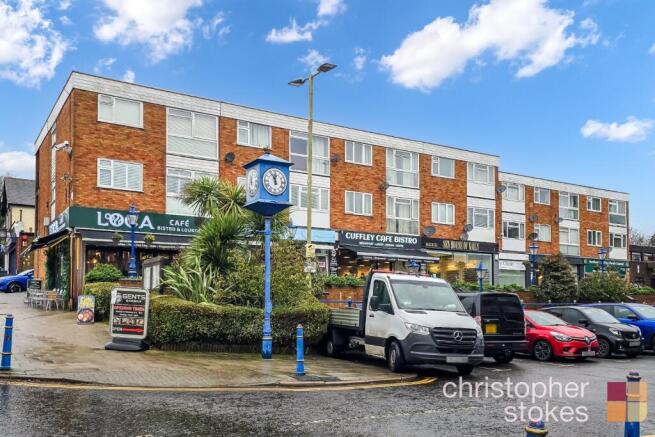 2 bed property, in Maynard Place, £250,000