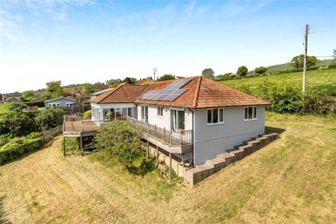 6 bed property, in Hollybrook, £850,000