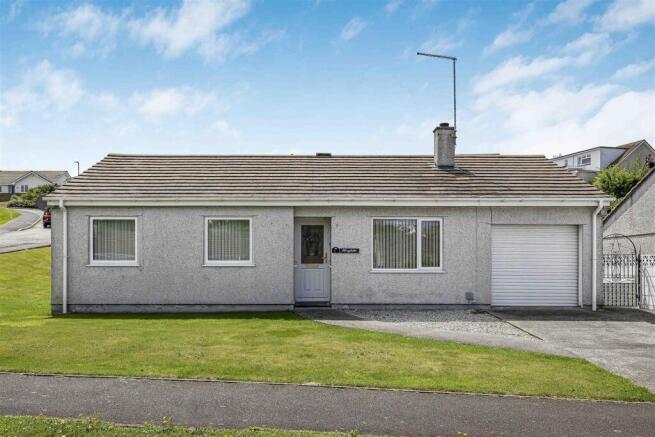 3 bed property, in Dukes Way, £350,000