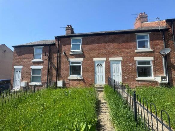 2 bed property, in Thorpe Street, £36,000