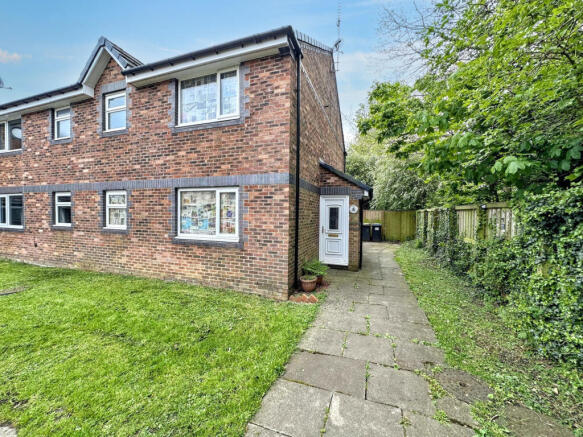 1 bed property, in Auckland, £90,000