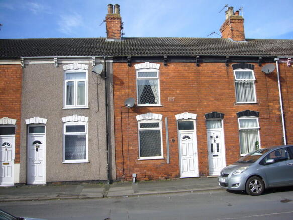 2 bed property, in Weatherill Street, £85,000