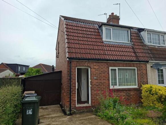 Land, in Crescent Way, £145,000
