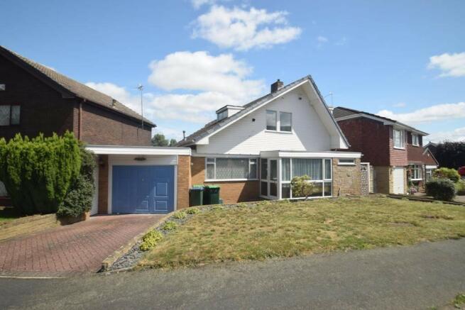 3 bed property, in Hopkins Drive, £290,000
