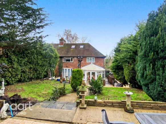 4 bed property, in Frog Grove Lane, £650,000