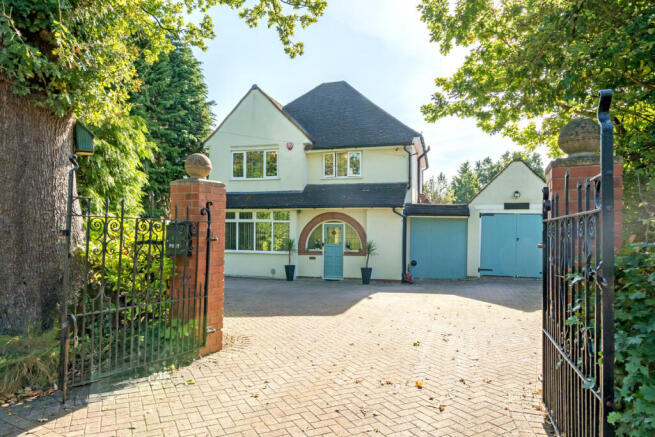 4 bed property, in Rednal Road, £650,000
