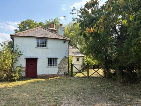 2 bed property, in Stag View, £220,000