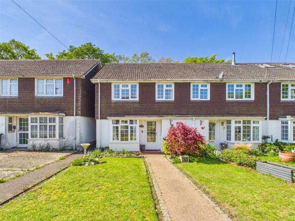 3 bed property, in Crofton Close, £350,000