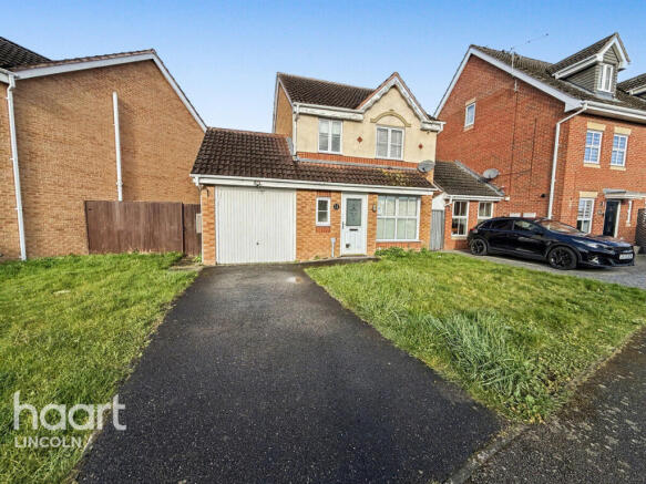 3 bed property, in Goodwood Way, £215,000