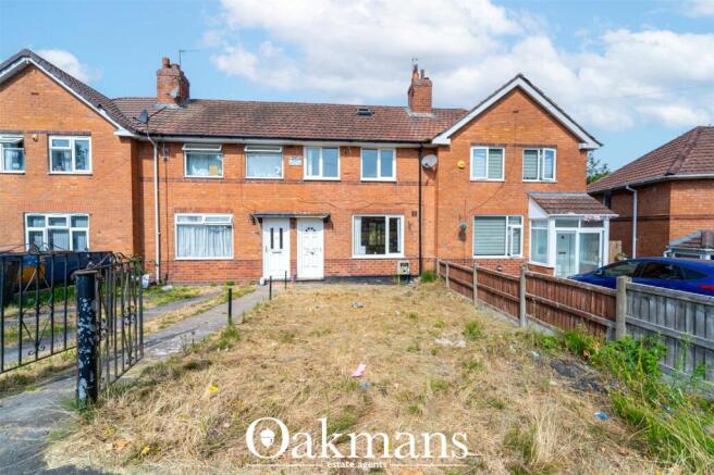 2 bed property, in Harvington Road, £170,000