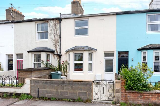 3 bed property, in Buckingham Street, £600,000