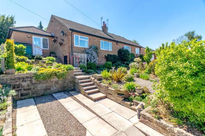 3 bed property, in Wainfleet Road, £300,000