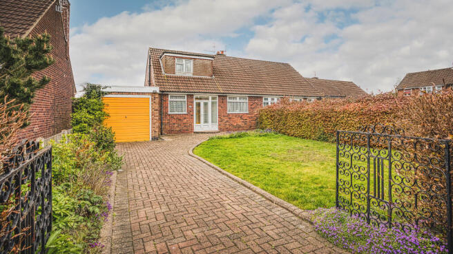 3 bed property, in Haddon Drive, £250,000