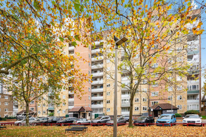 2 bed property, in Dagnall Street, £350,000