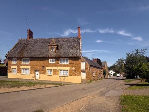 4 bed property, in Homestead, £425,000