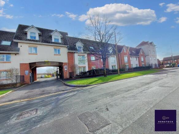 2 bed property, in Whalley Road, £85,500