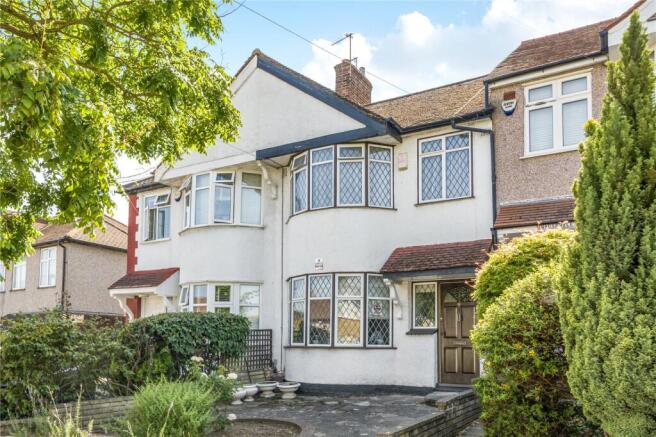 3 bed property, in Weirdale Avenue, £665,000