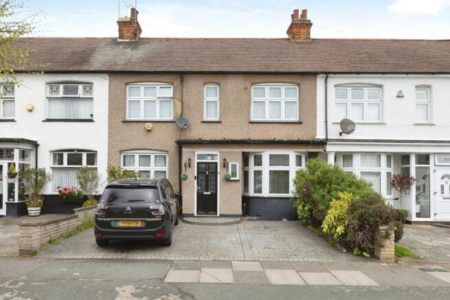 3 bed property, in Ethelbert Gardens, £650,000