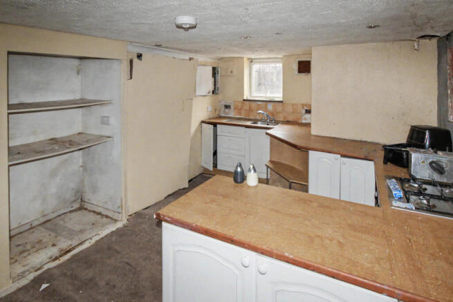 3 bed property, in 6 Sutherland Terrace, £40,000