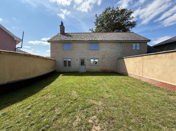 4 bed property, in Watton Road, £600,000