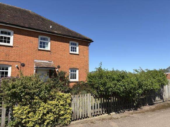 3 bed property, in Mill Lane, £500,000