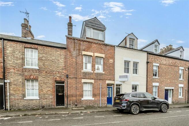 5 bed property, in Cranham Street, £675,000