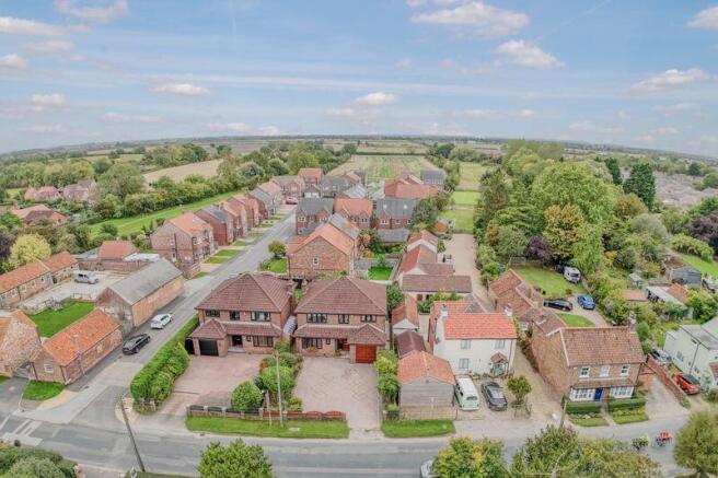 4 bed property, in Station Road, £395,000