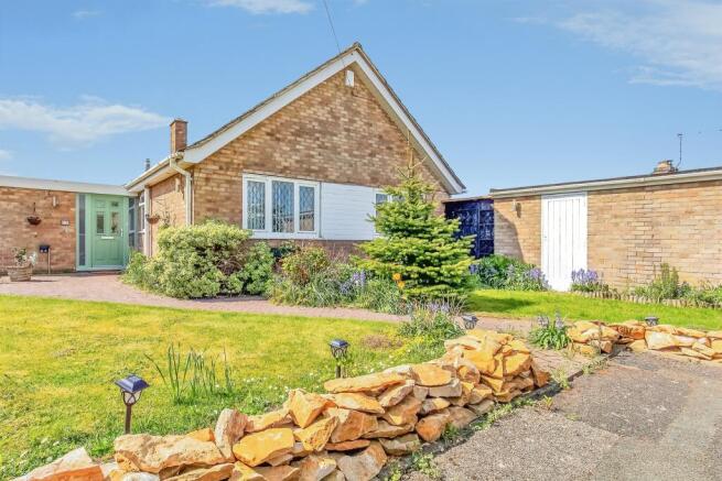 3 bed property, in Welland View Road, £425,000