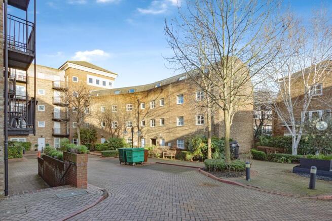 2 bed property, in 40 Melville Place, £735,000
