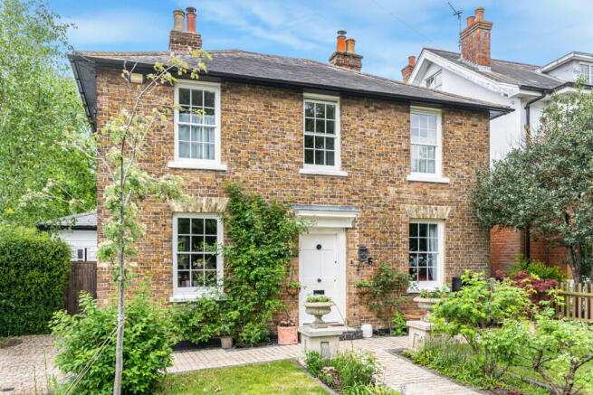 4 bed property, in George Lane, £1,100,000