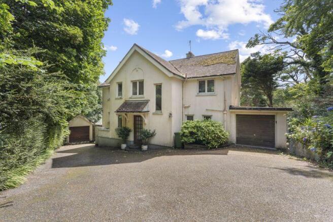 4 bed property, in Ballacreggan House, £525,000