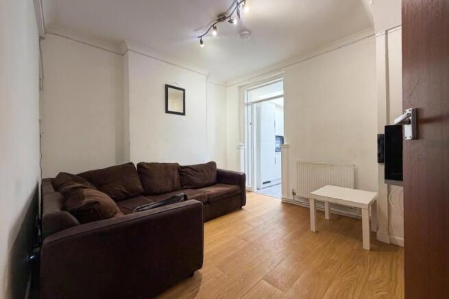 4 bed property, in Rhymney Street, £335,000