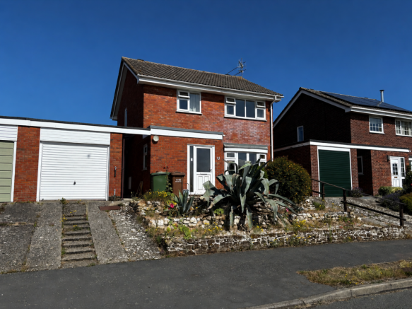 3 bed property, in Dale End, £375,000