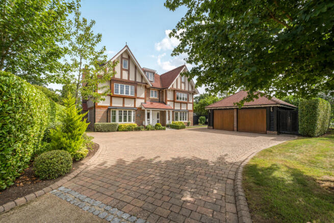 7 bed property, in Kiln Hill, £2,250,000