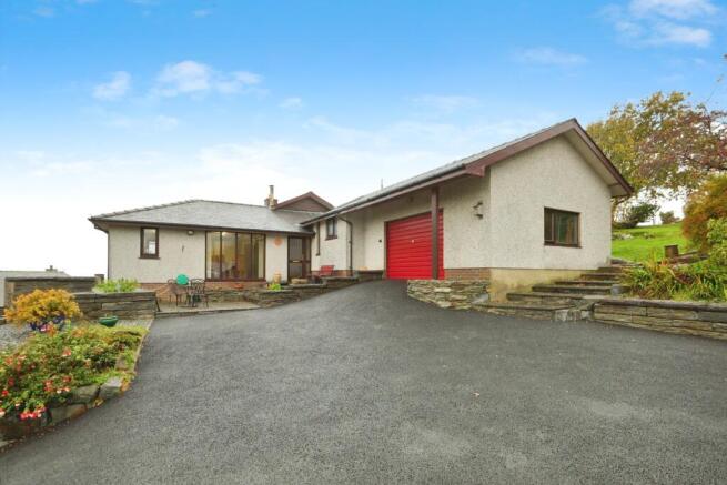 4 bed property, in Llanfrothen, £498,750