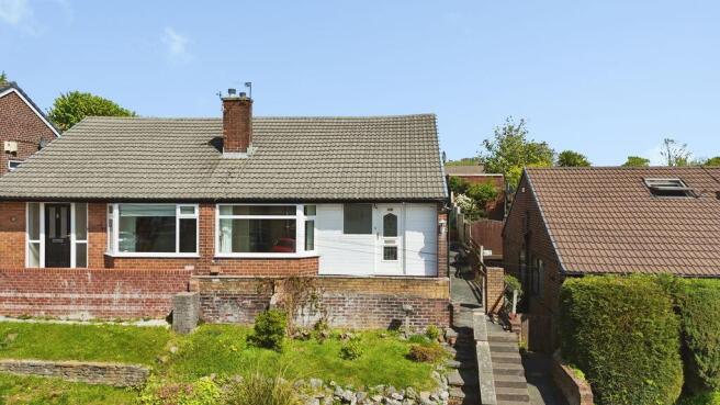 3 bed property, in Lea Mount Drive, £179,950