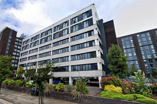 1 bed property, in Kinetic Building, £110,000