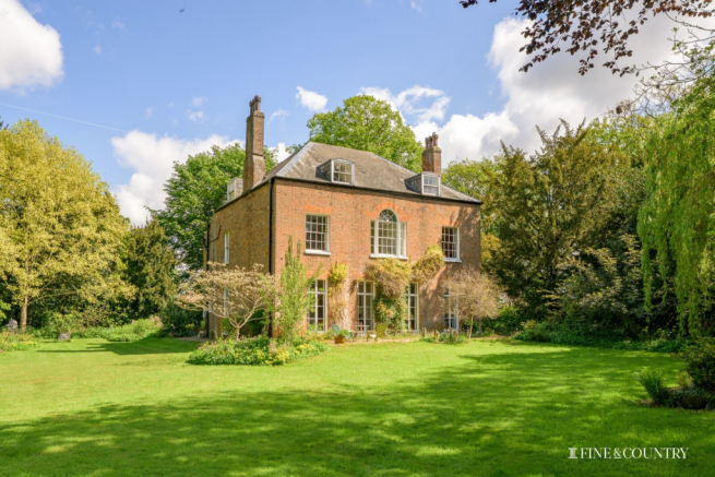 7 bed property, in Moulton, £950,000