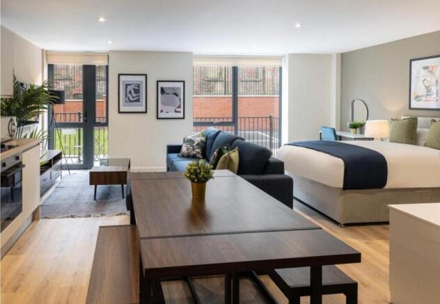 2 bed property, in 156 Richmond Row, £250,000