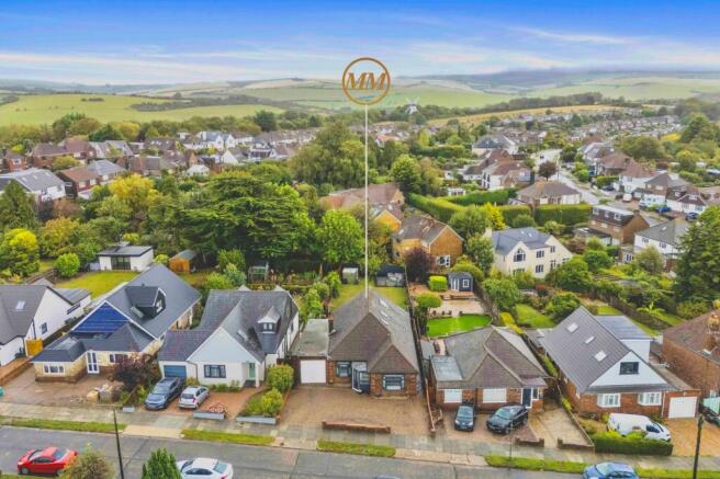 4 bed property, in Green Ridge, £800,000