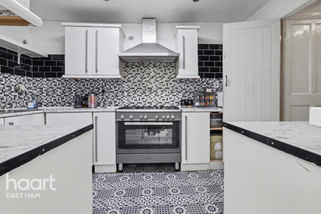 3 bed property, in St Olaves Road, £525,000