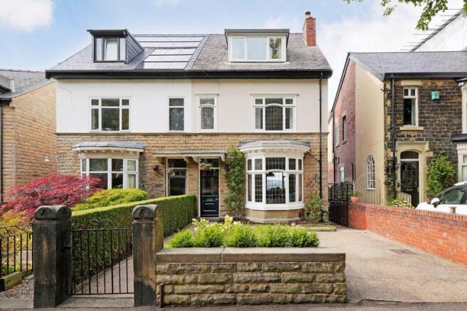 4 bed property, in Linden Avenue, £525,000